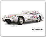 BBurago Gold - 1:18 Die-cast 1955 Mercedes-Benz 300 SLR M.M. Convertible #722 by TOY WONDERS INC.