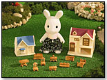 Susie Snow-Warren's Doll Houses by INTERNATIONAL PLAYTHINGS LLC