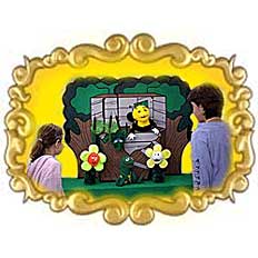 Treetop Treehouse Puppet Stage by THE PUPPET FACTORY INC.