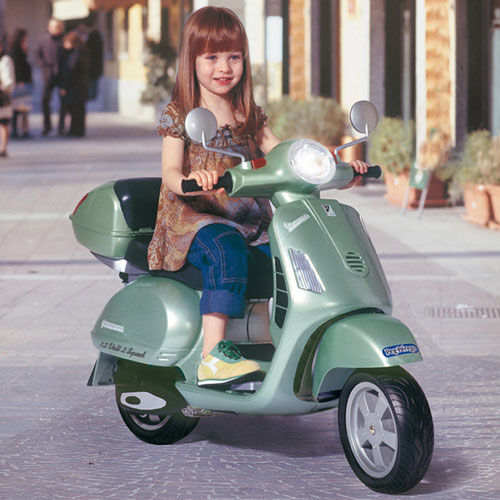 Vespa GT by PEG PEREGO